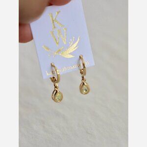 Birthstone Huggie Earrings – August Peridot Teardrop